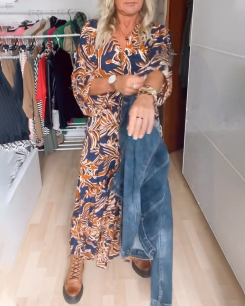 Liv – Tryckt V-ringad Maxiklänning - Stockholm-Select