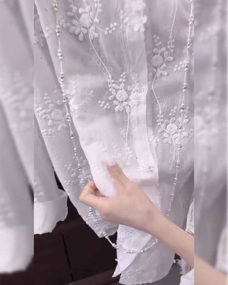 Linnea – Broderad skjorta med tappad axel - Stockholm-Select